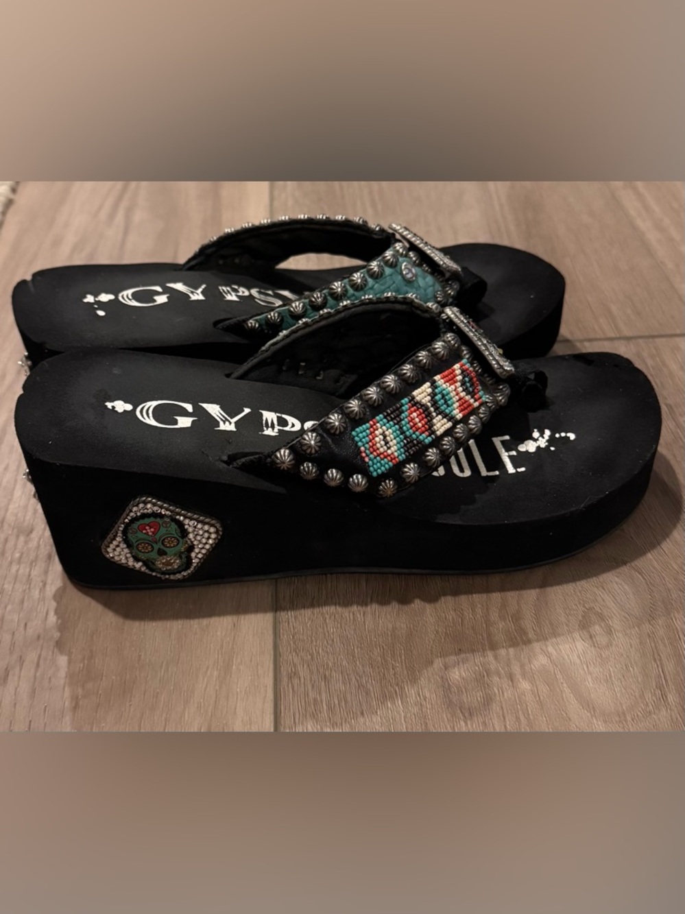 Gypsy Soul Platform Flip-flops Turquoise Skull Rhinestones Beaded Straps Size 8 - Picture 4 of 7